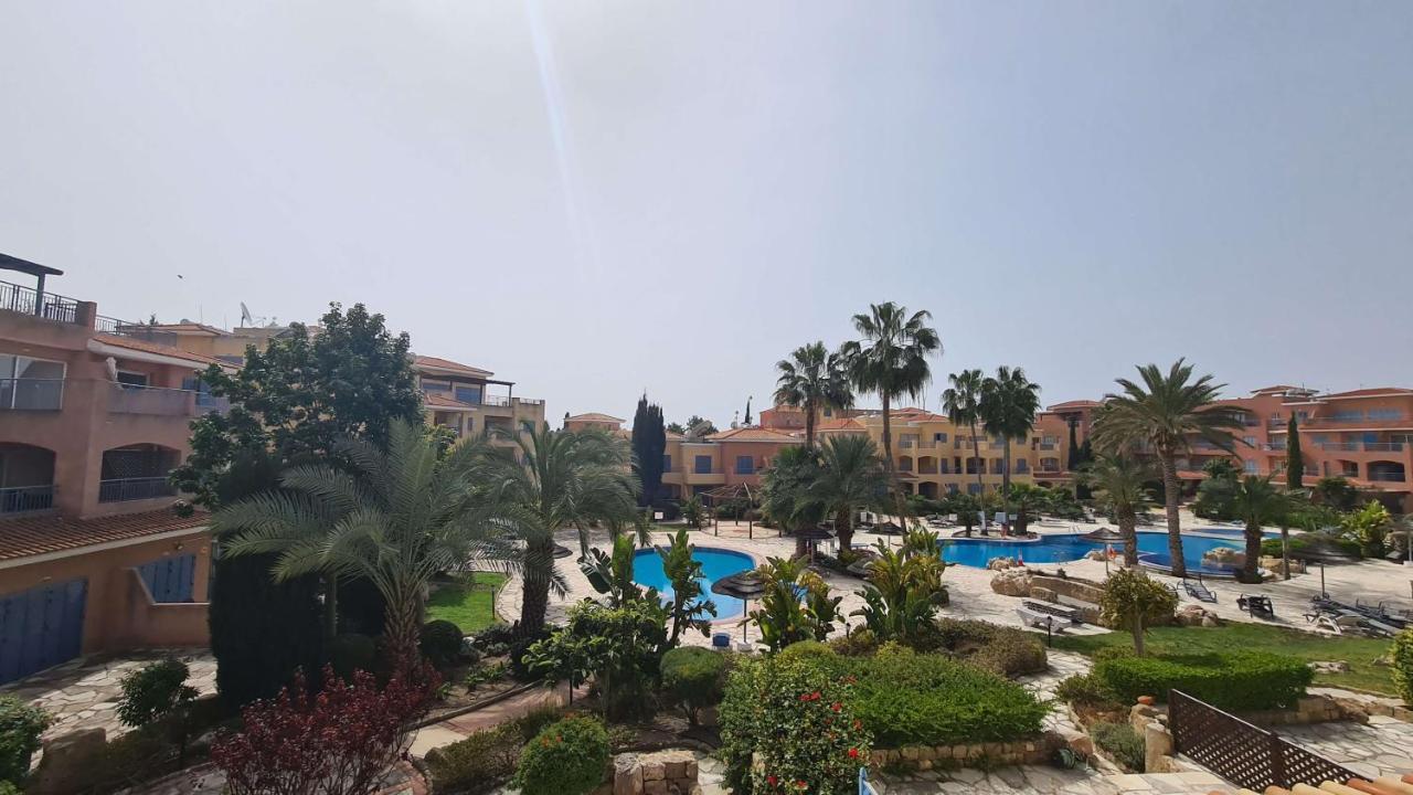 Sunny Limnaria Gardens 2 Bedroom Apartment Paphos Exterior photo